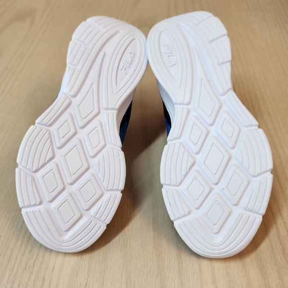 Fila boy's size 12 running shoes - Picture 6 of 6
